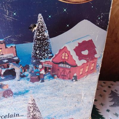 10 PC OLD WEST CHRISTMAS TOWN