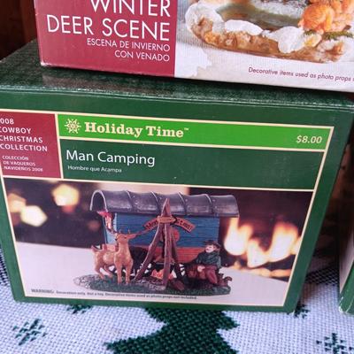 CHRISTMAS VILLAGE ACCESSORIES