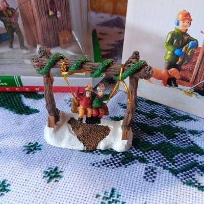 NEW CHRISTMAS VILLAGE ACCESSORIES