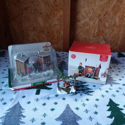 NEW CHRISTMAS VILLAGE ACCESSORIES