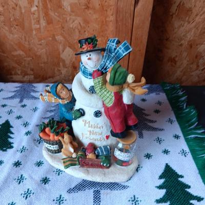1 DEB STRAIN HOLIDAY FIGURE