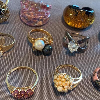 Costume Jewelry Large Rings Lot