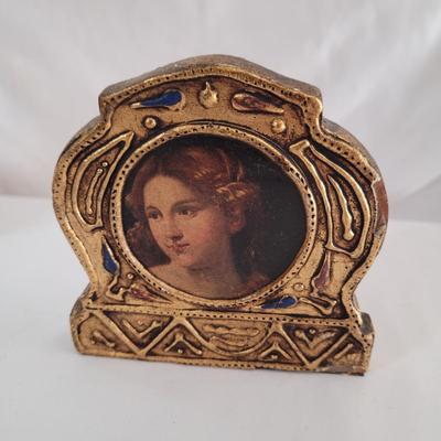 Vintage Painted Boxes and More (DR-CE)