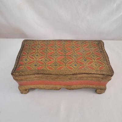 Vintage Painted Boxes and More (DR-CE)