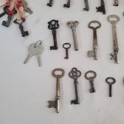 Vintage Keys (DR-CE)
