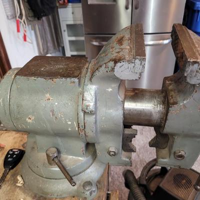 Olympia 5" combination vise