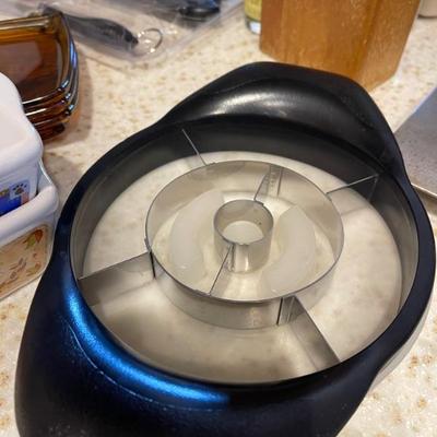 Apple cutter 