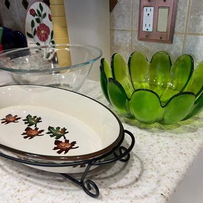 Dishware 