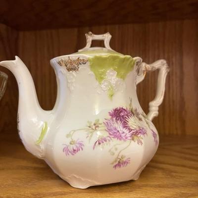 Tea pot 