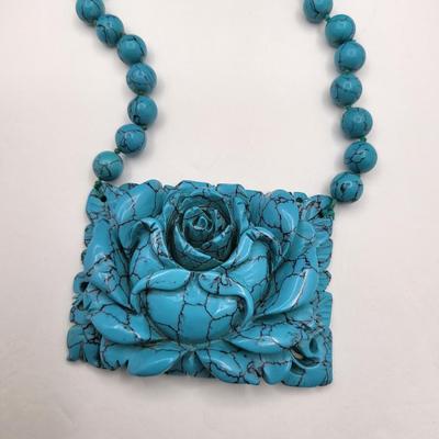 Howlite Carved Necklace
