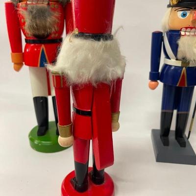 Lot of Hand Painted Wood Nutcrackers, Vintage VEB Hodrewa Rosenthal German Nutcracker Etc