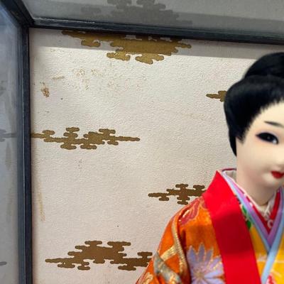 Vintage Japanese Okinawa Ryukyu doll with case