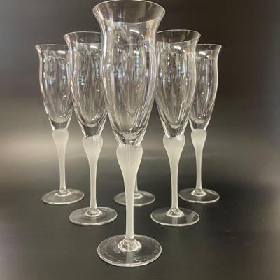Set of 6 Mikasa Sea Mist Champagne Flutes