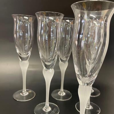 Set of 6 Mikasa Sea Mist Champagne Flutes