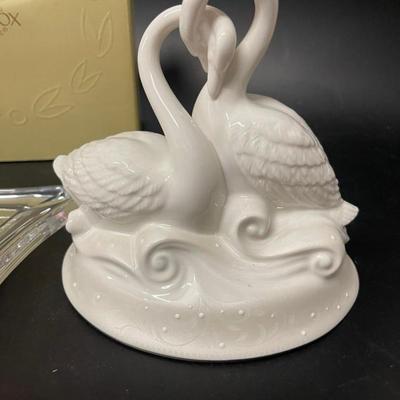 Lennox Wedding Promises Collection, Opal Innocence, Swan Cake Topper