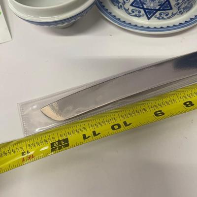 Spode Judaica Collection Honey Pot & Challah Knife