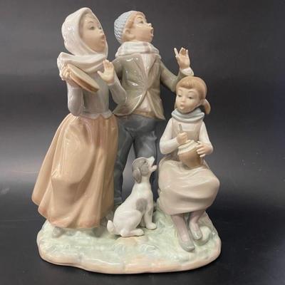 Lladro Christmas Carols Porcelain Figurine