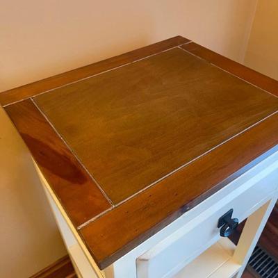 One Drawer Accent Table with Pull Out Basket