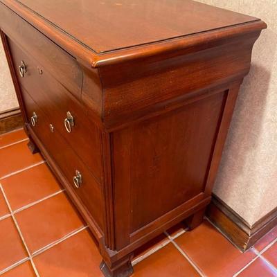 Ethan Allen British Classics Accent Chest