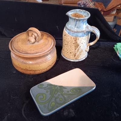 KITCHEN POTTERY PIECES