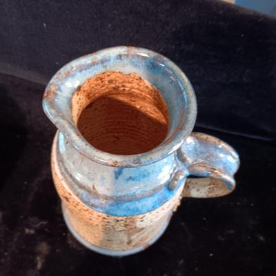 KITCHEN POTTERY PIECES