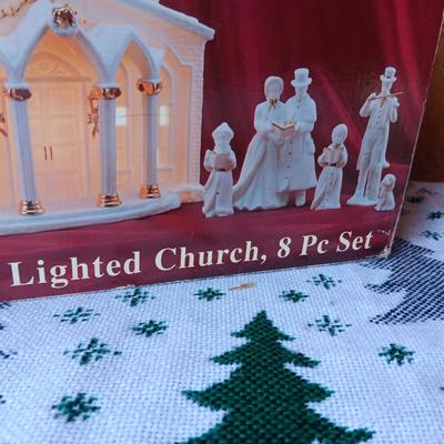 8 PC WHITE PORCELAIN LIGHT CHURCH PLUS CHRISTMAS VILLAGE EXTRAS
