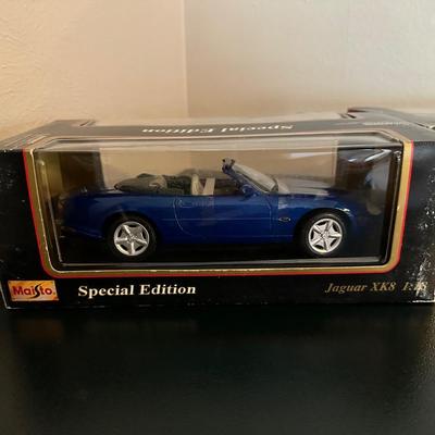 SPECIAL EDITION DIE-CAST JAGUAR XK8 & MERCEDES BENZ 160 SL