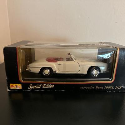 SPECIAL EDITION DIE-CAST JAGUAR XK8 & MERCEDES BENZ 160 SL