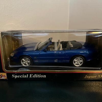 SPECIAL EDITION DIE-CAST JAGUAR XK8 & MERCEDES BENZ 160 SL