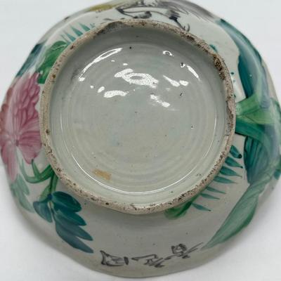 Chinese Porcelain, Chicken Bowl-local pickup and shipping available