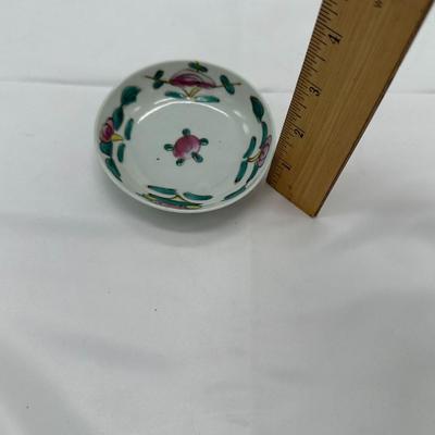 Small chinese vintage famille verte dish-local pickup and shipping available