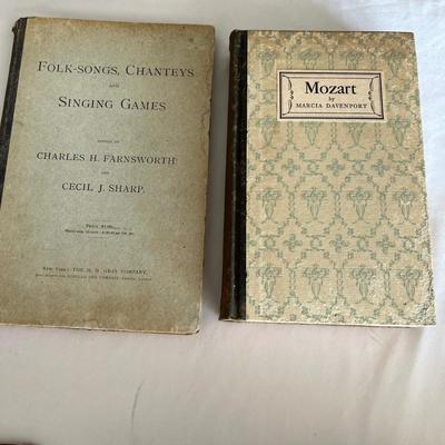 Mozart By Marcia Davenport, Music Sheet Books & More (LR-RG)