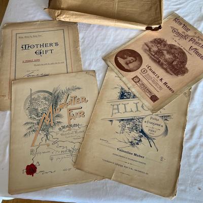 Mozart By Marcia Davenport, Music Sheet Books & More (LR-RG)