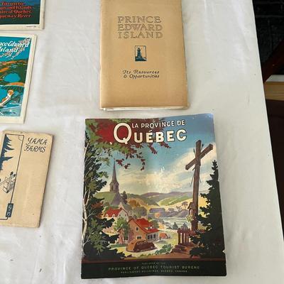 Canada - Vintage Travel Guides Plus Postcards (LR-RG)