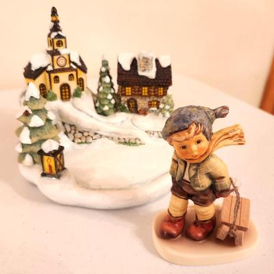 Lot #274 "Home for the Holidays" Hummel Piece 2002