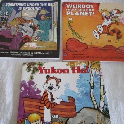 3 Calvin & Hobb paperback books