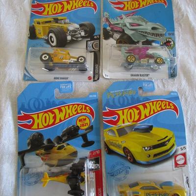4 Hot Wheels (3 cars, 1 airplane
