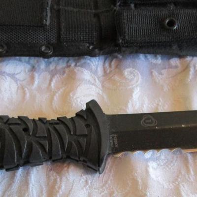 CRKT Ultima 5" blade tactical knife with sheath