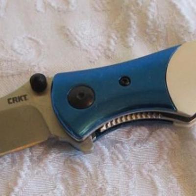CRKT Model Ritual-assisted opening EDC pocket knife, curved blade, folding knife