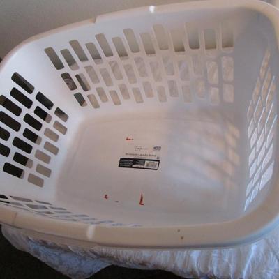 3 Laundry baskets