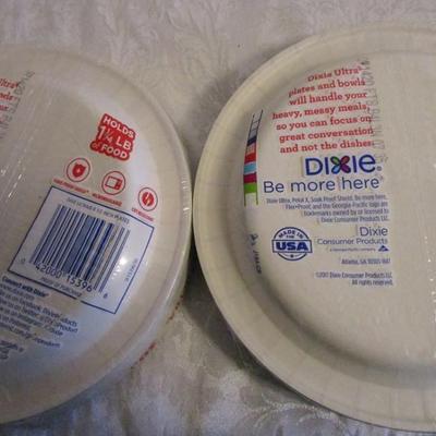 2 packages Dixie paper plates