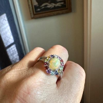 Beautiful ring size 9