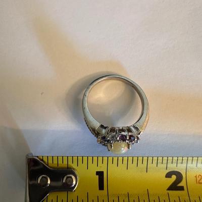 Beautiful ring size 9