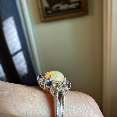 Beautiful ring size 9