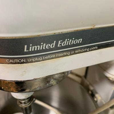 KitchenAid Model KSM5 Mixer w/ Cover