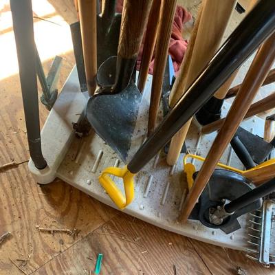 Large Yard Tools Lot w/ Storage Rack Shovels Hoe Rake Spade More