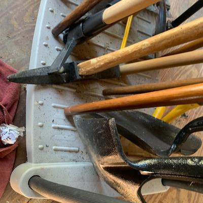 Large Yard Tools Lot w/ Storage Rack Shovels Hoe Rake Spade More