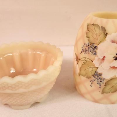 Lot #291 Fenton Fairy Light - 2002, signed