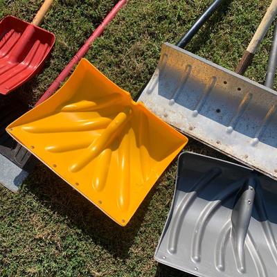 Snow Shovels Lot