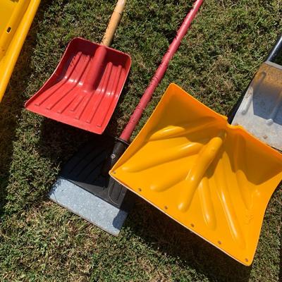 Snow Shovels Lot